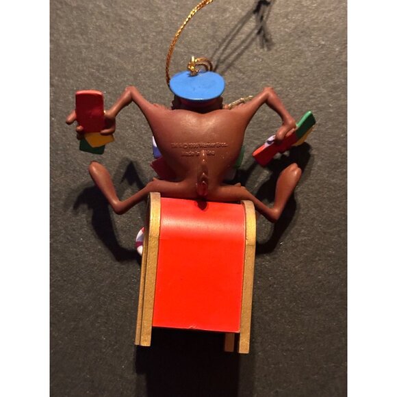 Tazmanian Devil Christmas Ornament 1996 Warner Bros Holiday Decoration - Picture 3 of 4